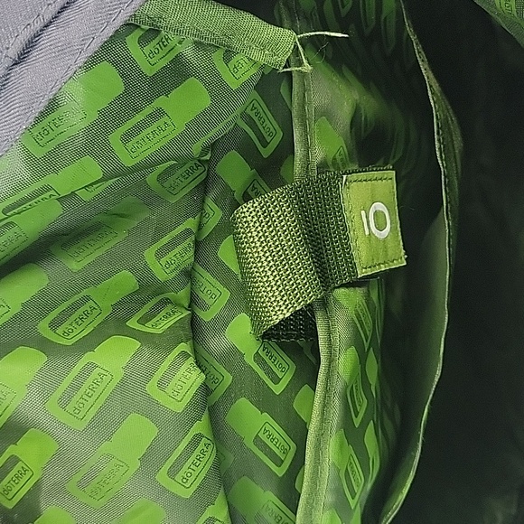 Doterra Canvas Green & Gray Backpack - Picture 10 of 13
